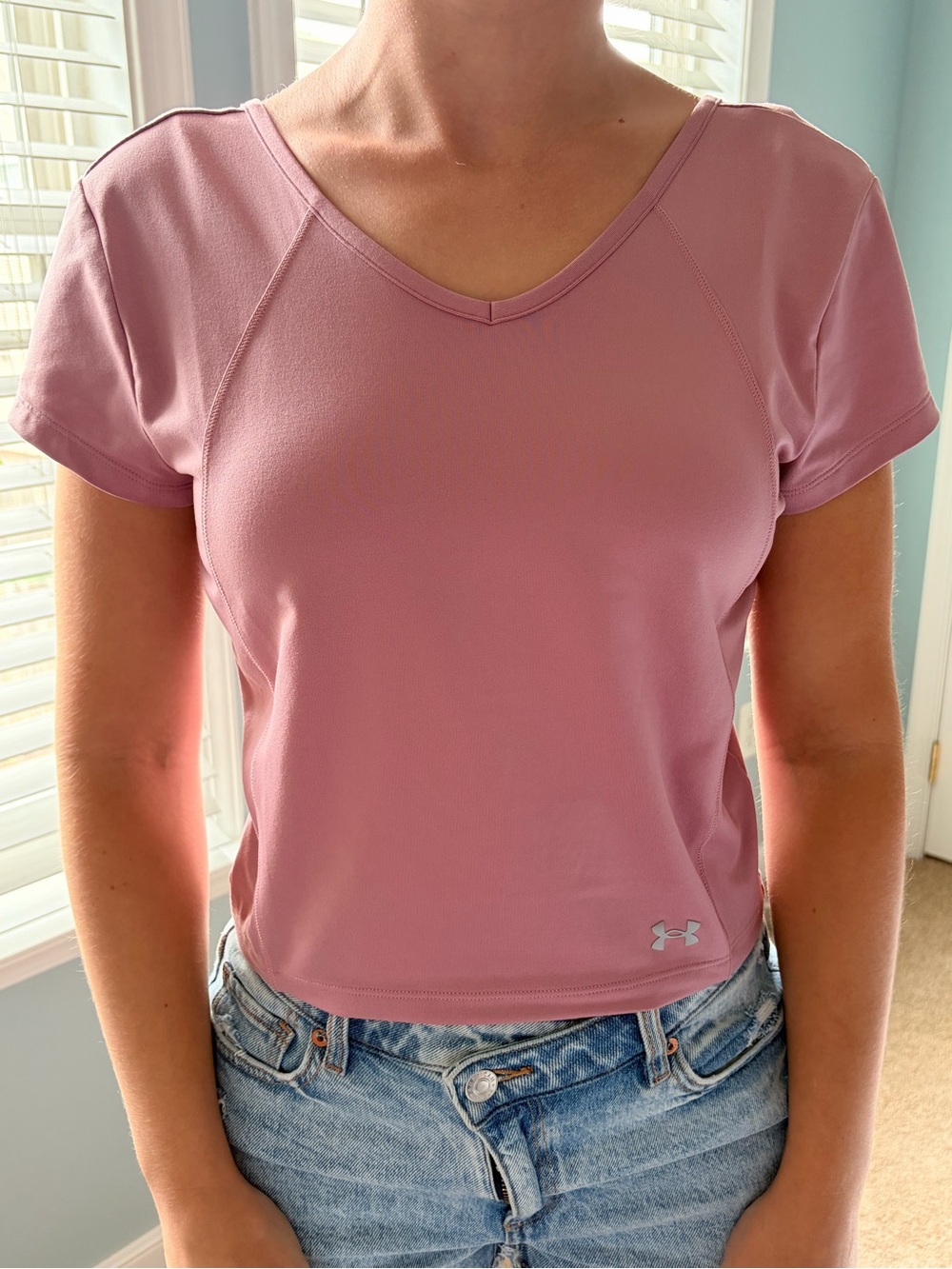 October 2023 Under Armour Light Pink Mauve Crop Top Size Medium